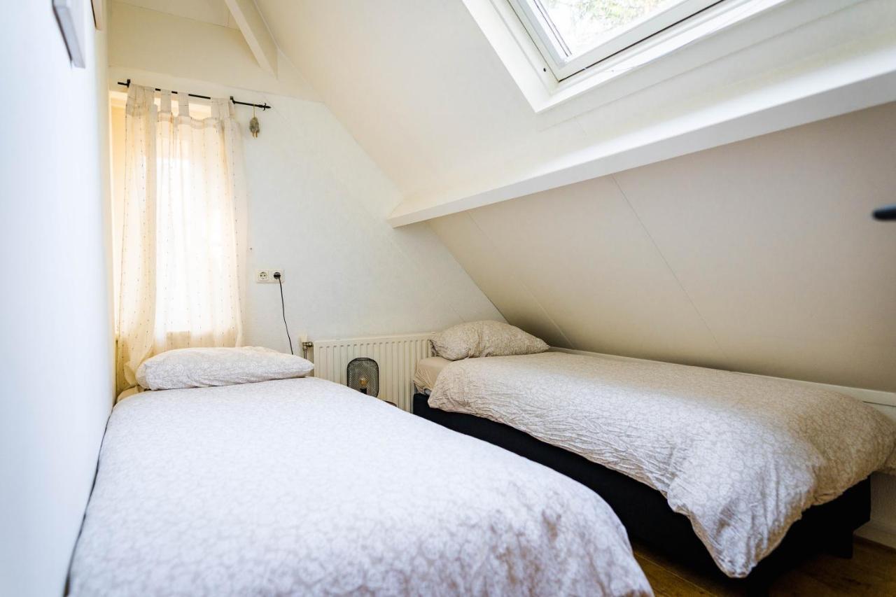 Luxe Vakantiehuis In Het Bos Met Jacuzzi En Sauna Lunteren Exterior foto